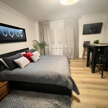 Tunnel Apartment - Nordbahntrasse, Kontaktloser Self-Check-In, Netflix Wuppertal Dış mekan fotoğraf