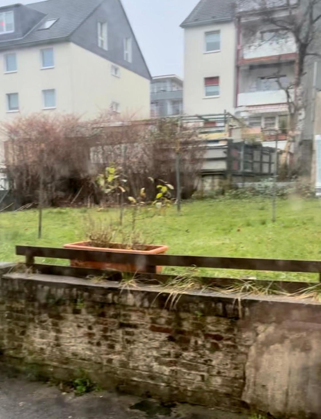 Tunnel Apartment - Nordbahntrasse, Kontaktloser Self-Check-In, Netflix Wuppertal Dış mekan fotoğraf