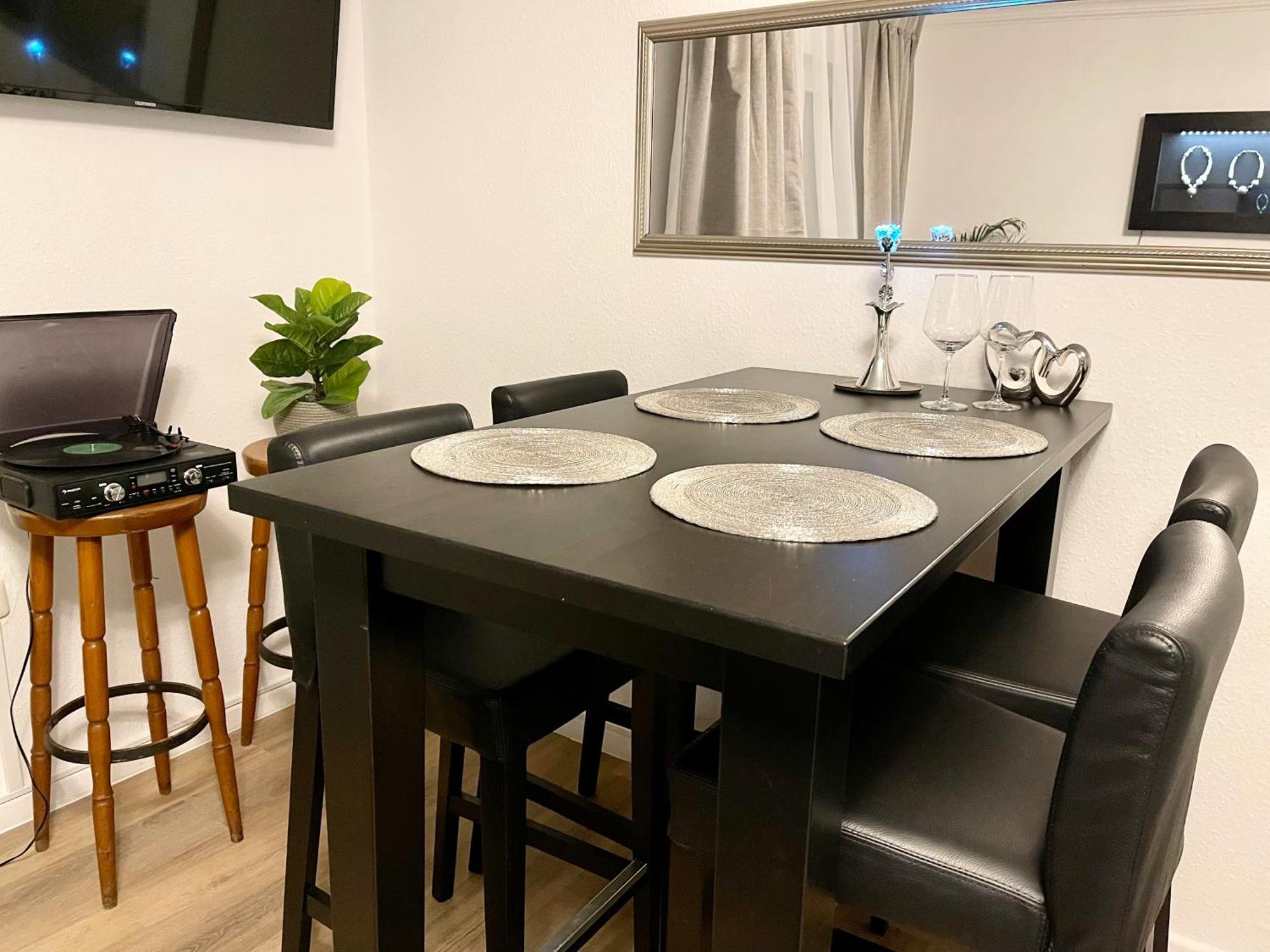 Tunnel Apartment - Nordbahntrasse, Kontaktloser Self-Check-In, Netflix Wuppertal Dış mekan fotoğraf