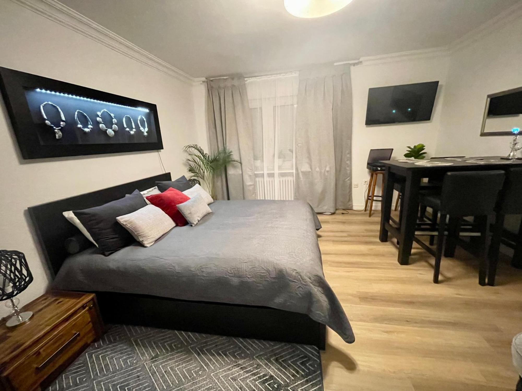 Tunnel Apartment - Nordbahntrasse, Kontaktloser Self-Check-In, Netflix Wuppertal Dış mekan fotoğraf